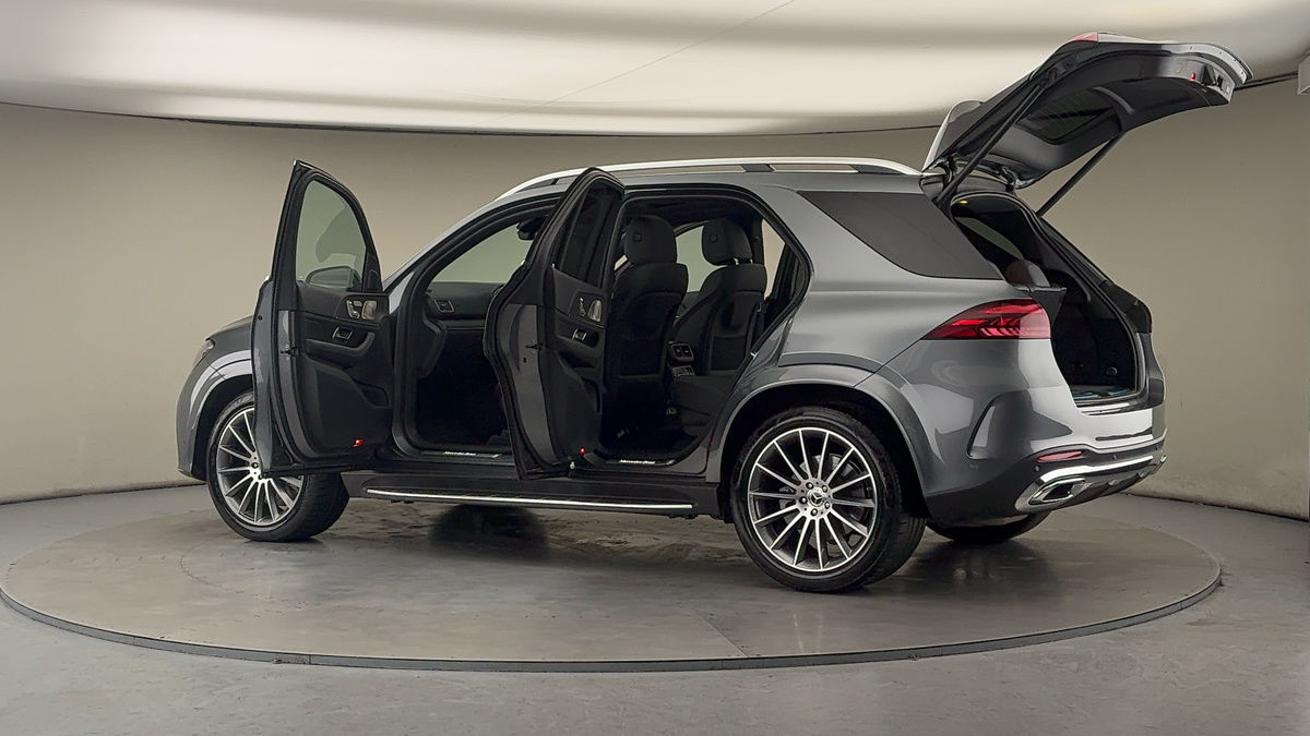 More views of Mercedes-Benz GLE