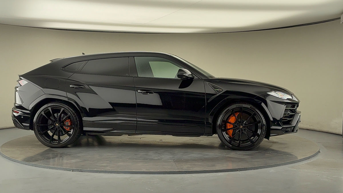 More views of Lamborghini Urus
