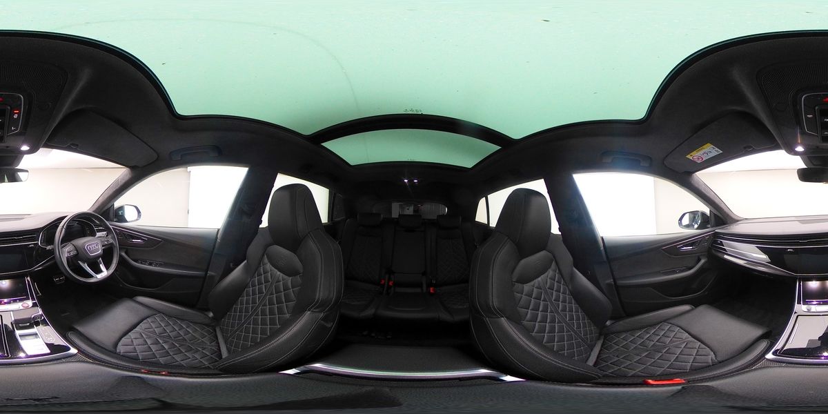 More views of Audi SQ8