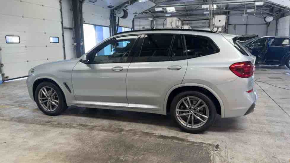 More views of BMW X3