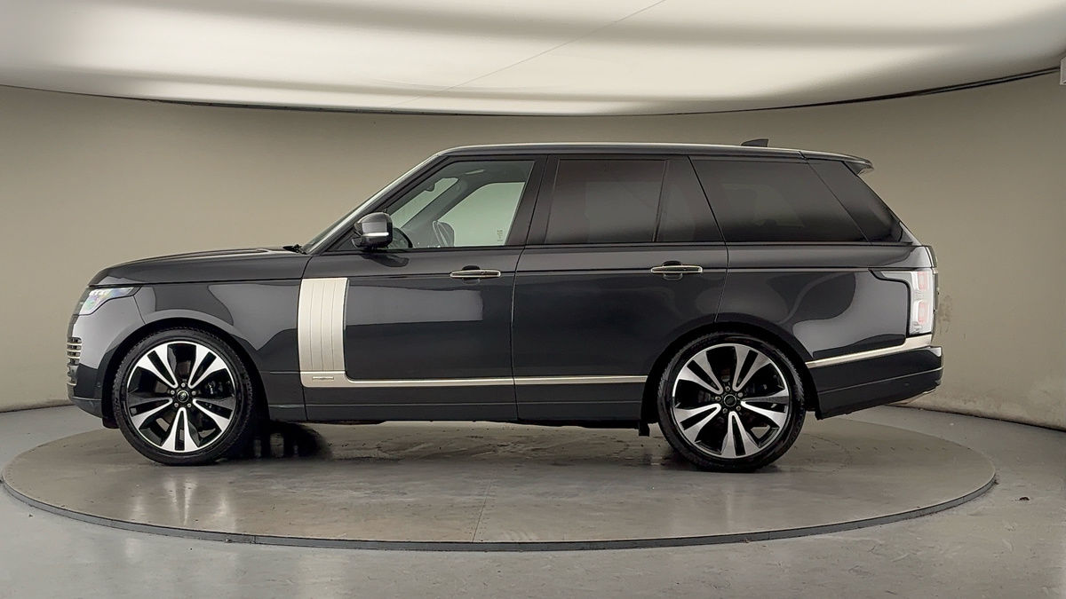 More views of Land Rover Range Rover