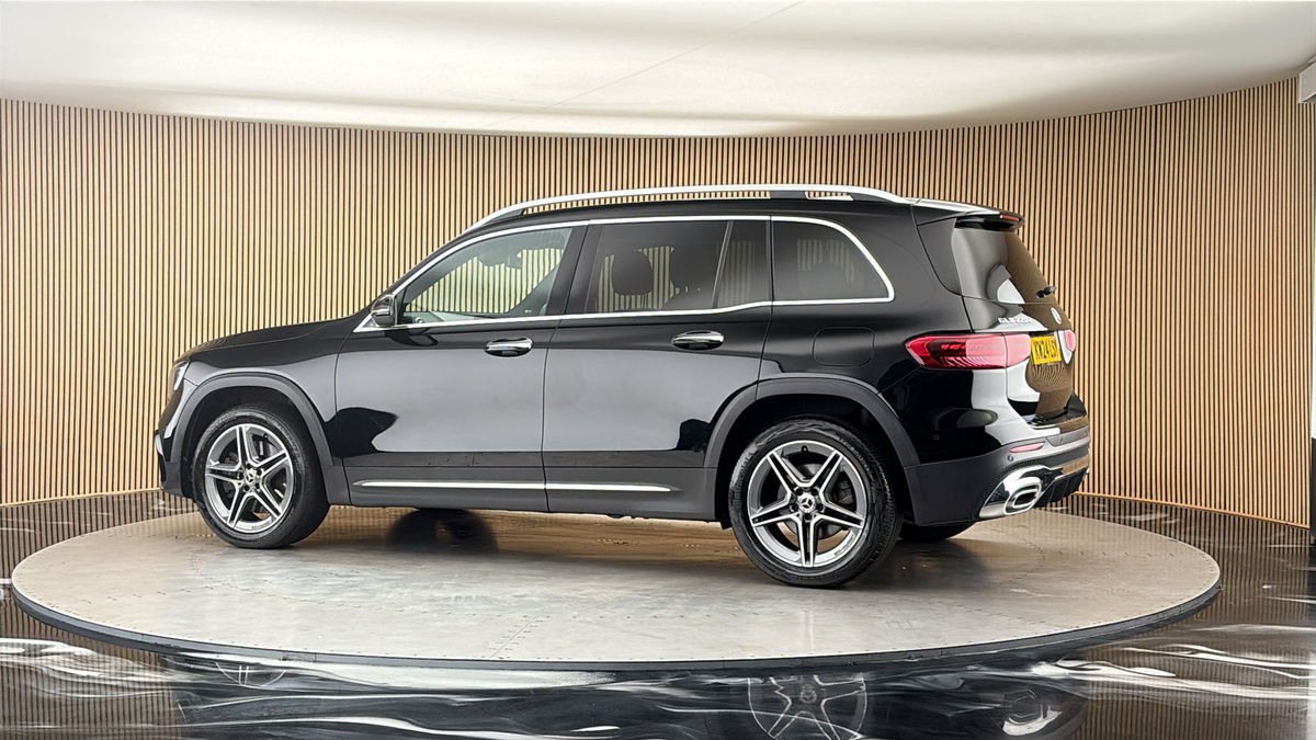 More views of Mercedes-Benz GLB