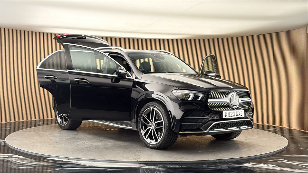 More views of Mercedes-Benz GLE