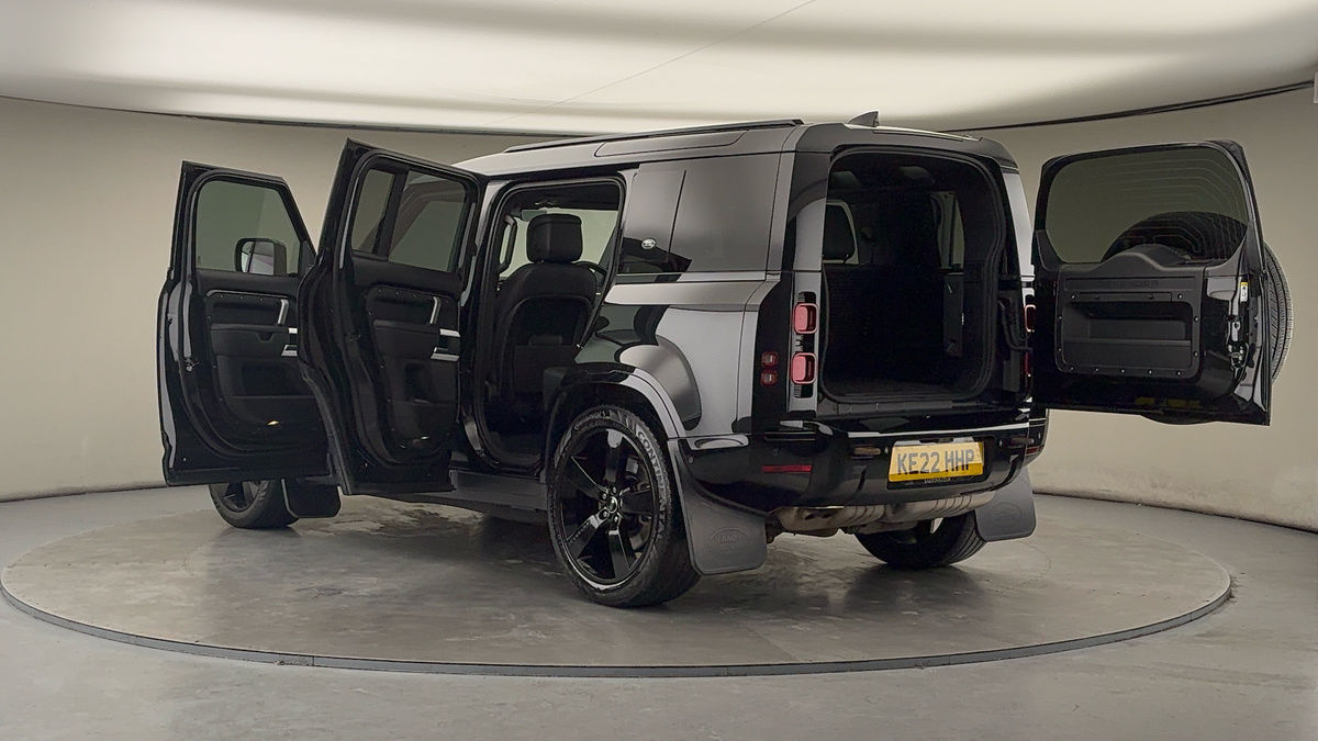 More views of Land Rover Defender 110