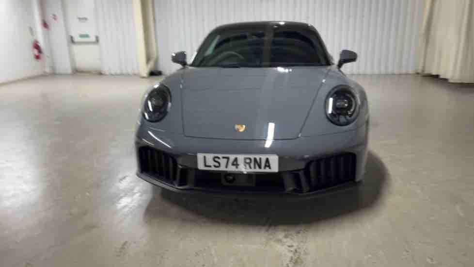 More views of Porsche 911