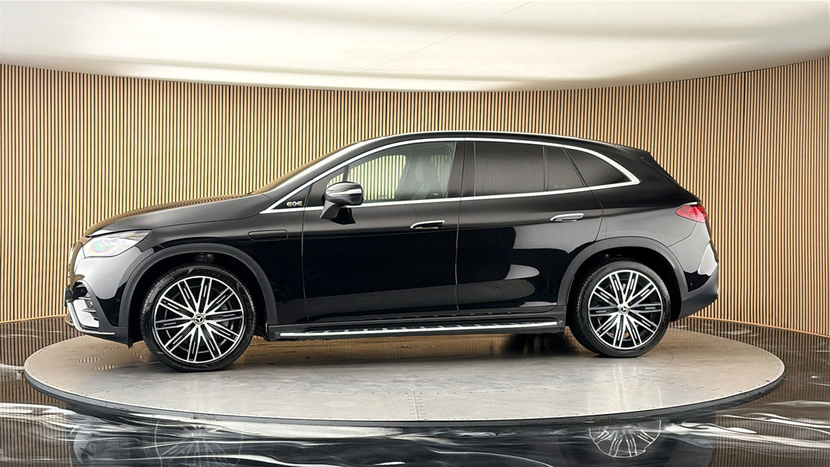 More views of Mercedes-Benz EQE