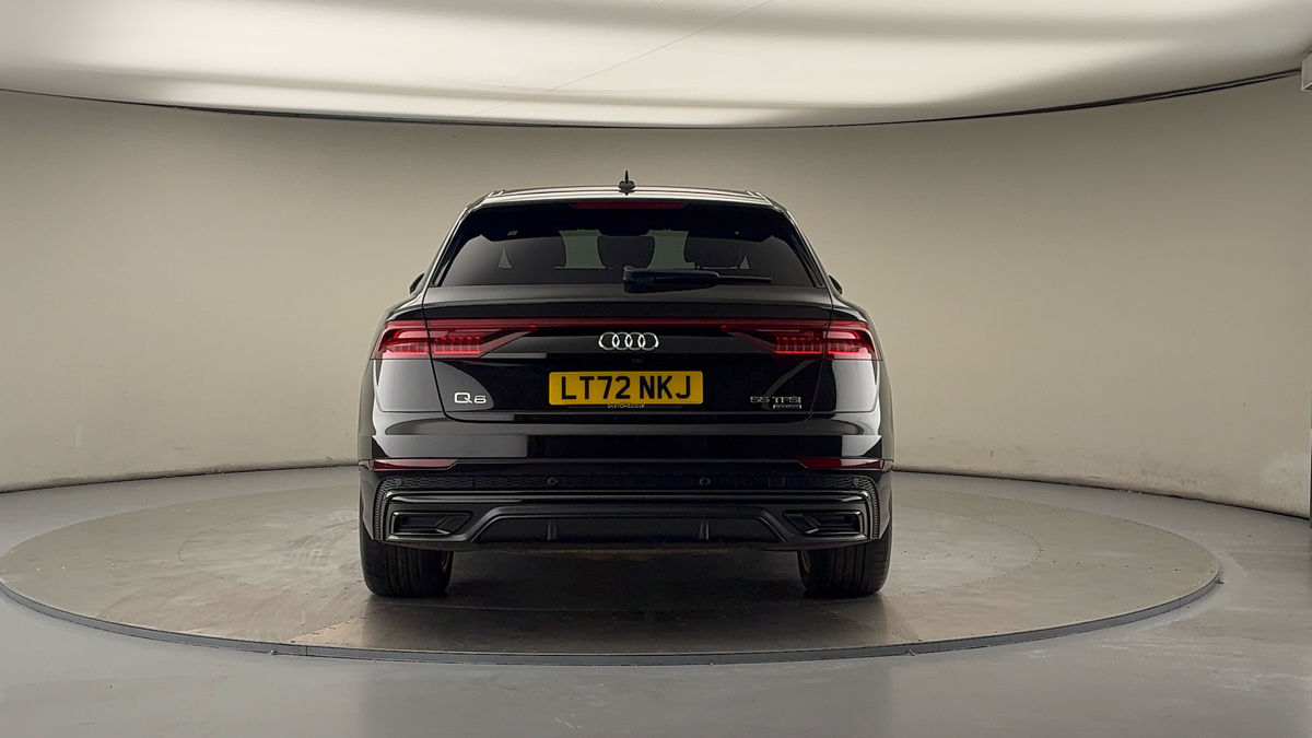 Audi Q8 Image 4