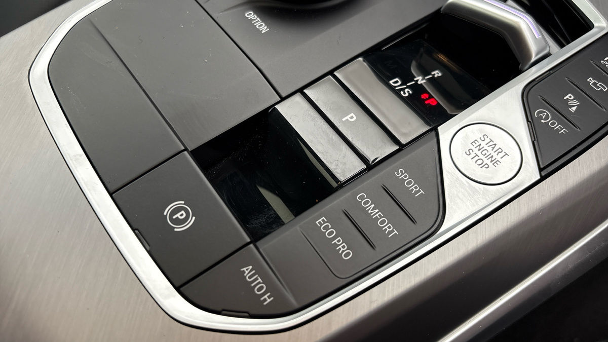 BMW 2 Series Image 27