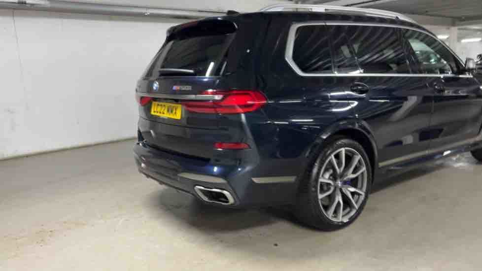 More views of BMW X7