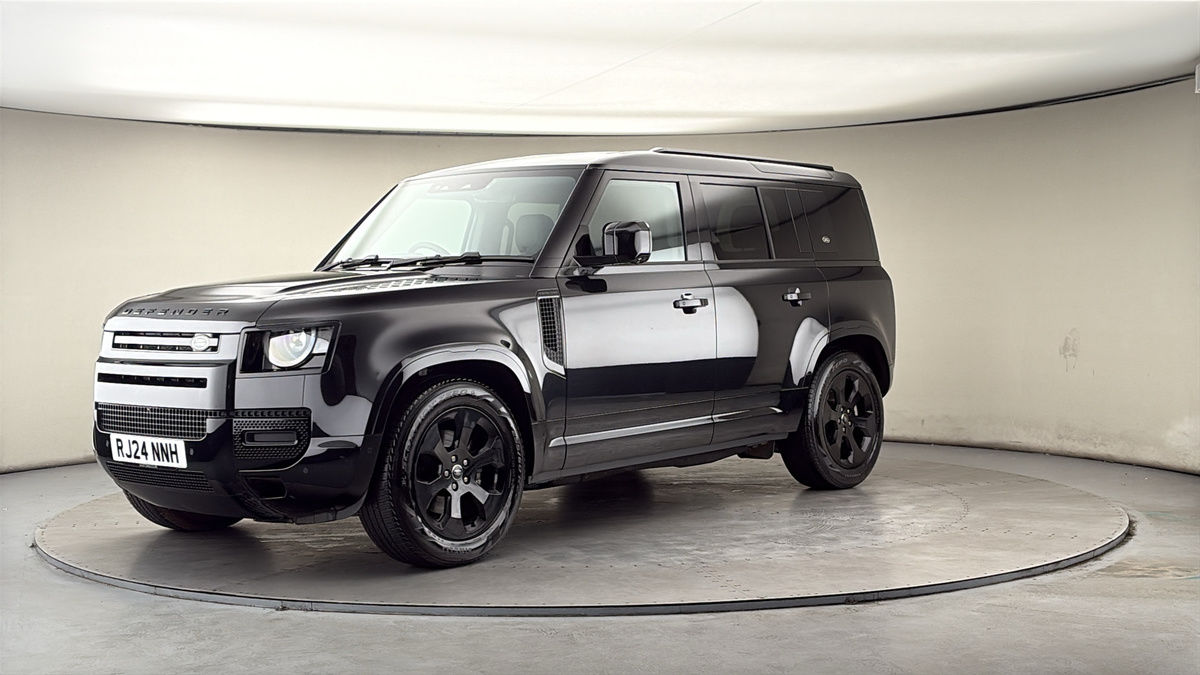 Land Rover Defender 110 Image 20