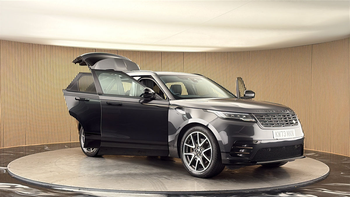 More views of Land Rover Range Rover Velar