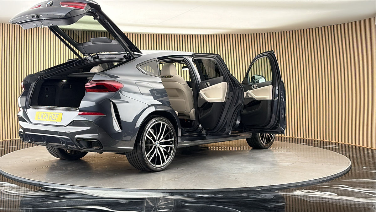 More views of BMW X6