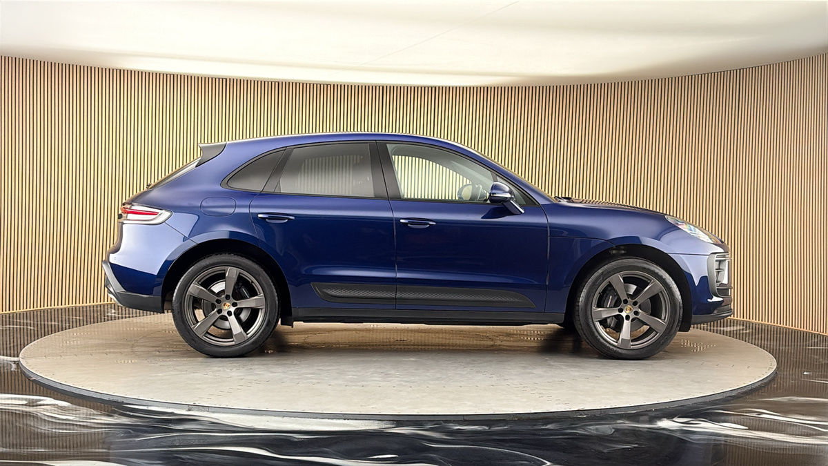 Porsche Macan Image 16
