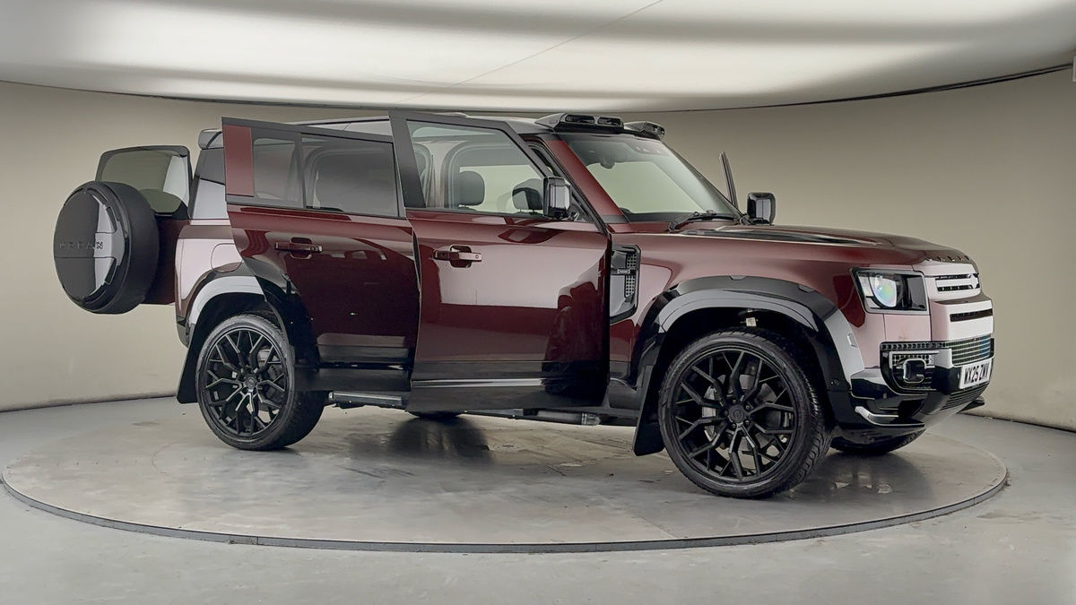 More views of Land Rover Defender 110