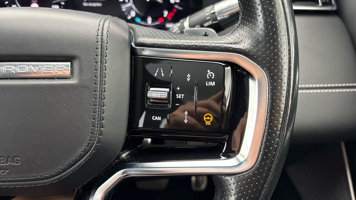 Land Rover Range Rover Velar Image 14