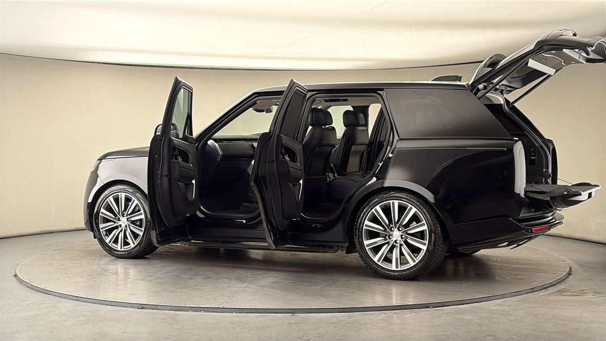 More views of Land Rover Range Rover