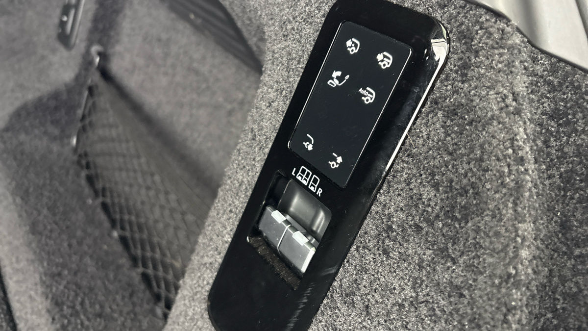 Land Rover Range Rover Image 27