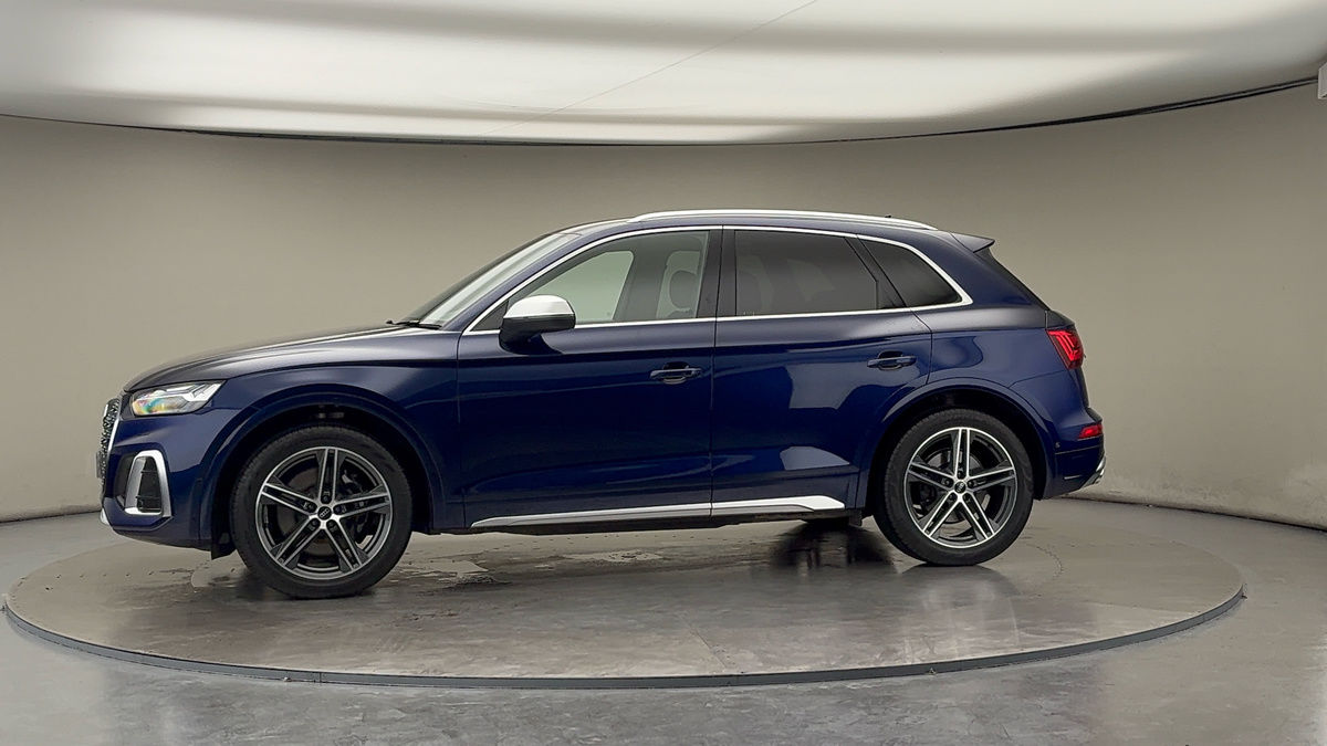 More views of Audi SQ5