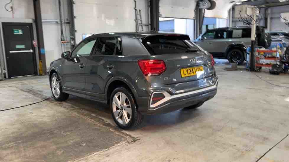 More views of Audi Q2
