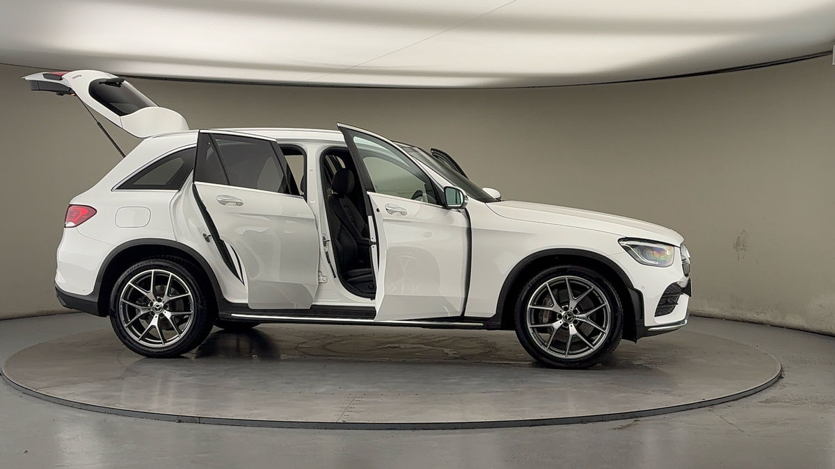 More views of Mercedes-Benz GLC