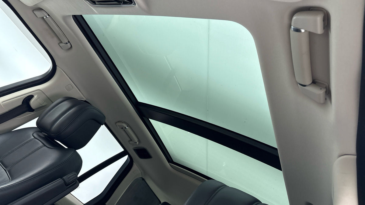 Land Rover Range Rover Image 6