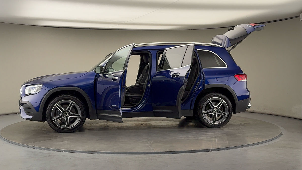 More views of Mercedes-Benz GLB