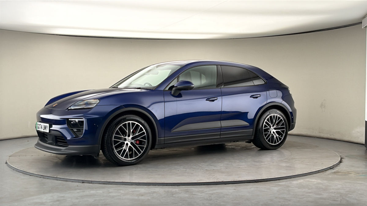 More views of Porsche Macan