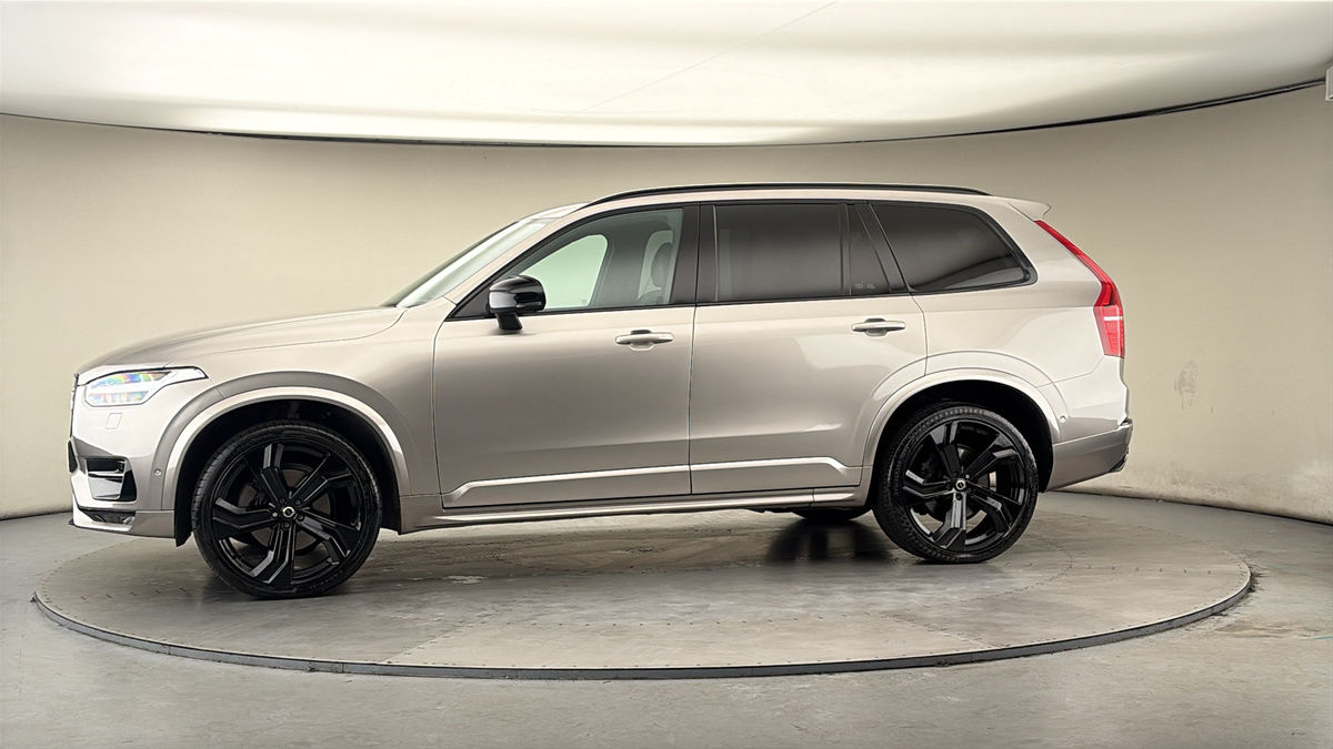 More views of Volvo XC90