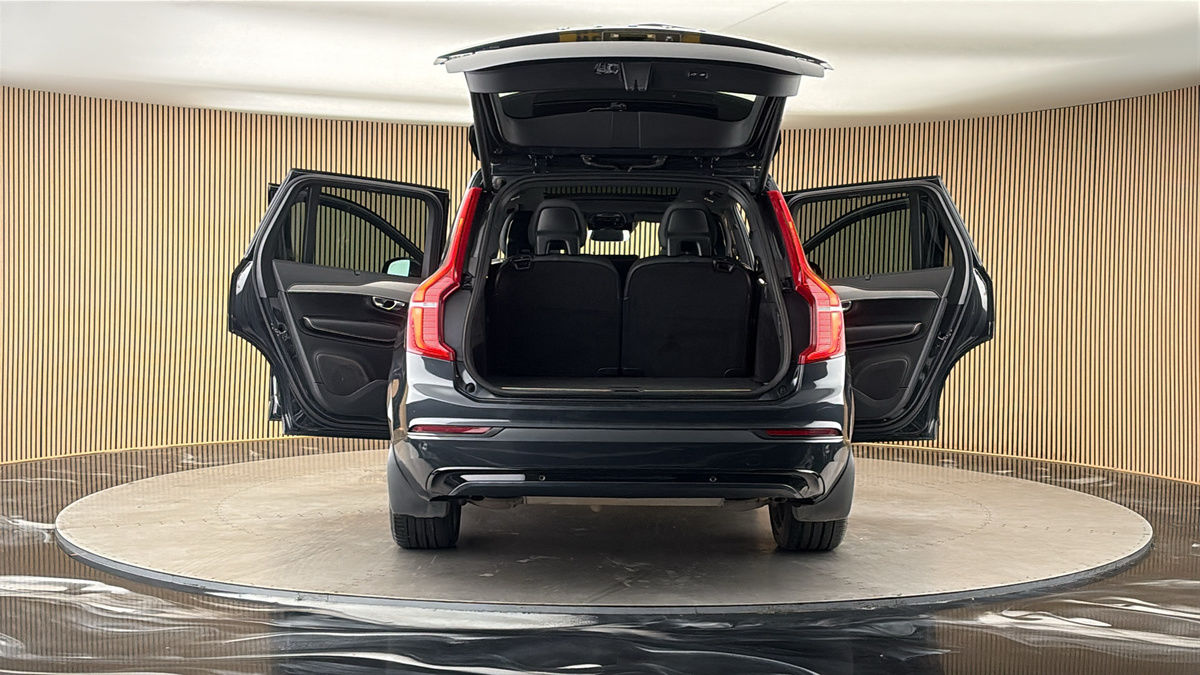 More views of Volvo XC90