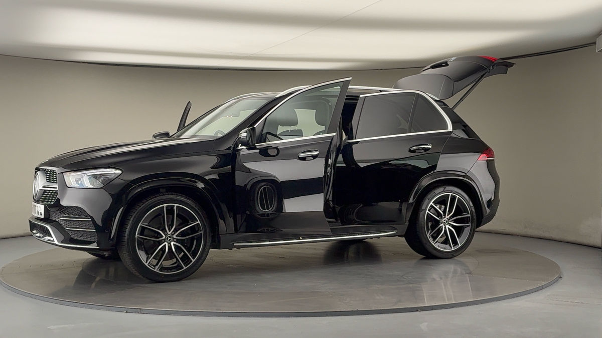 More views of Mercedes-Benz GLE