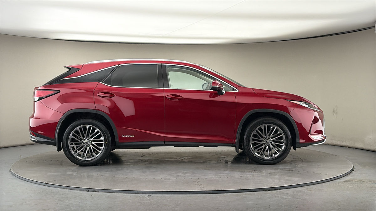 Lexus RX Image 16