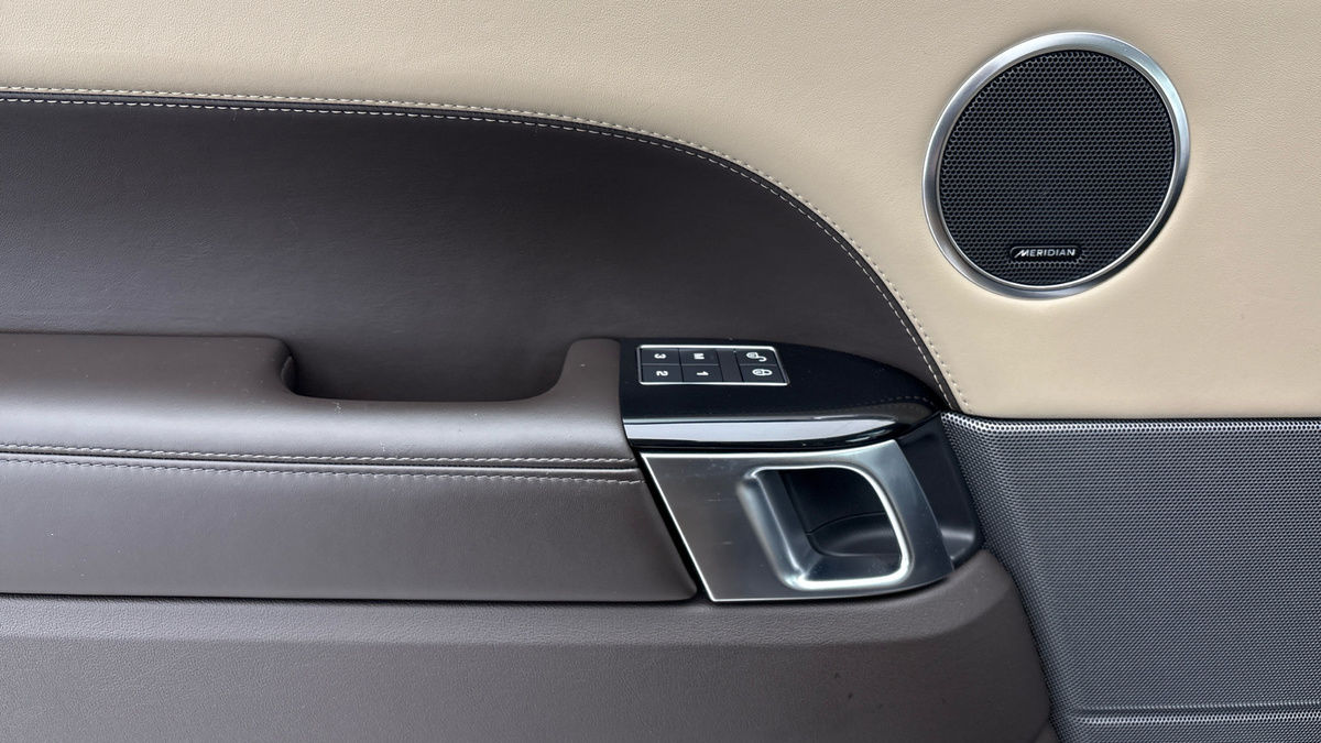 Land Rover Range Rover Sport Image 19