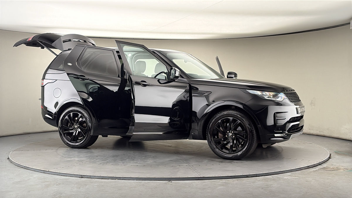More views of Land Rover Discovery