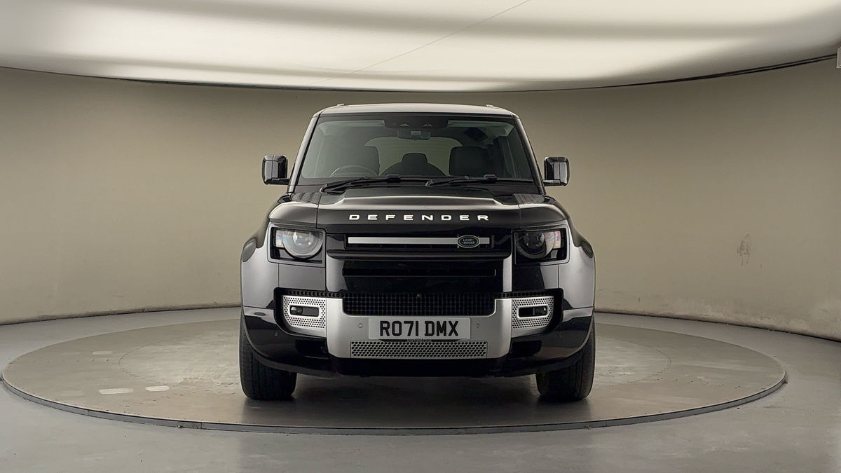 Land Rover Defender 110 Image 3