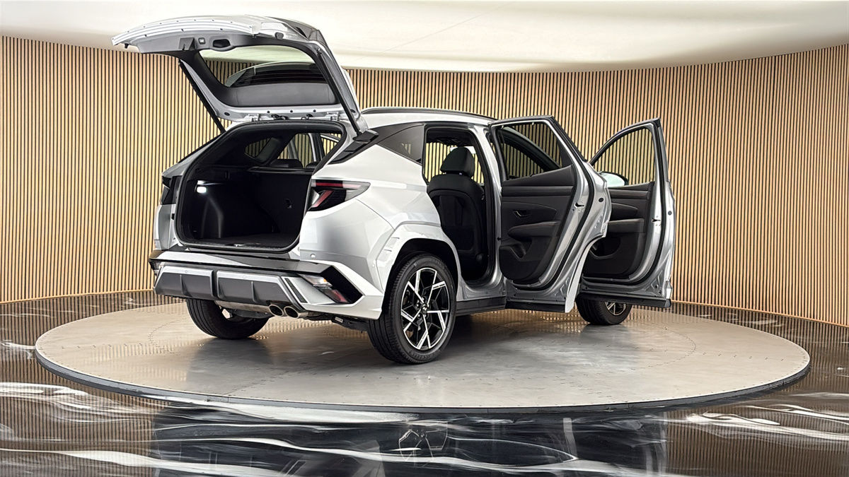 More views of Hyundai TUCSON
