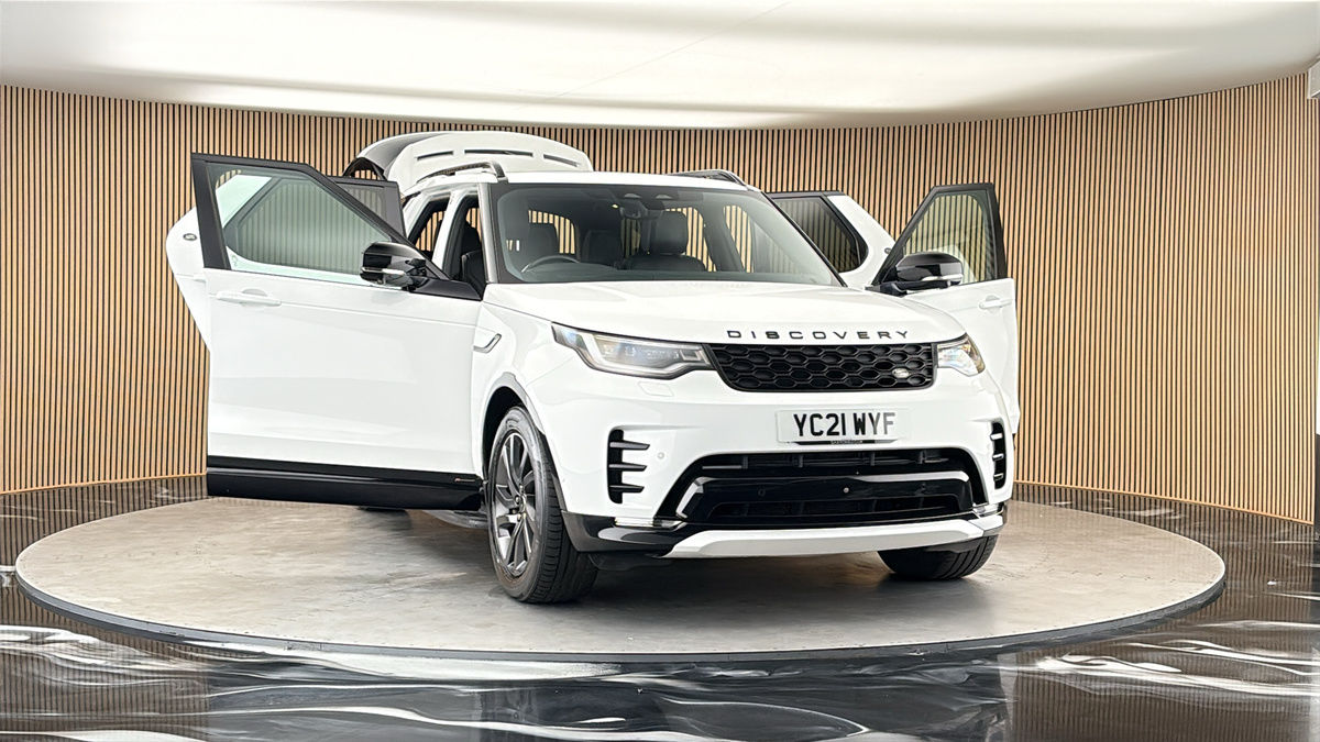 More views of Land Rover Discovery