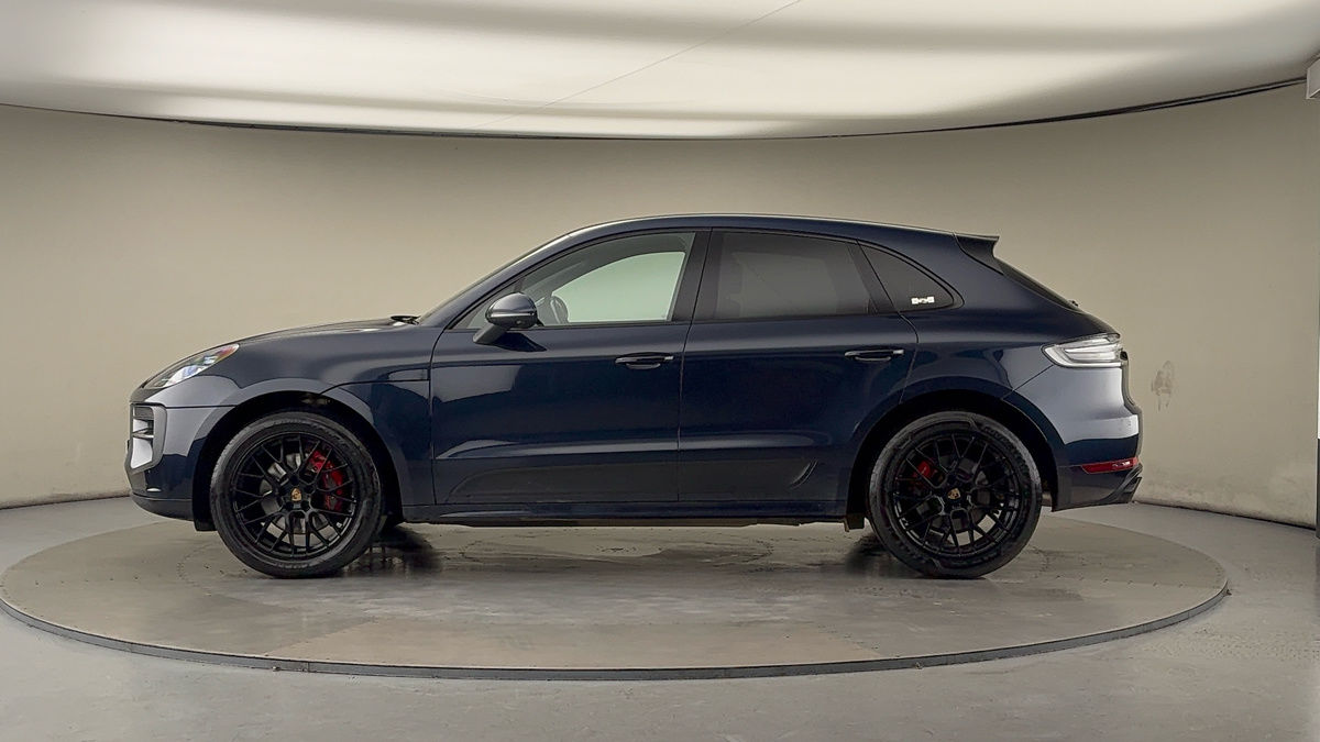 Porsche Macan Image 15