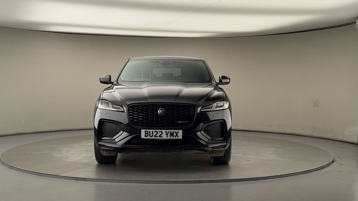 Jaguar F-PACE Image 3