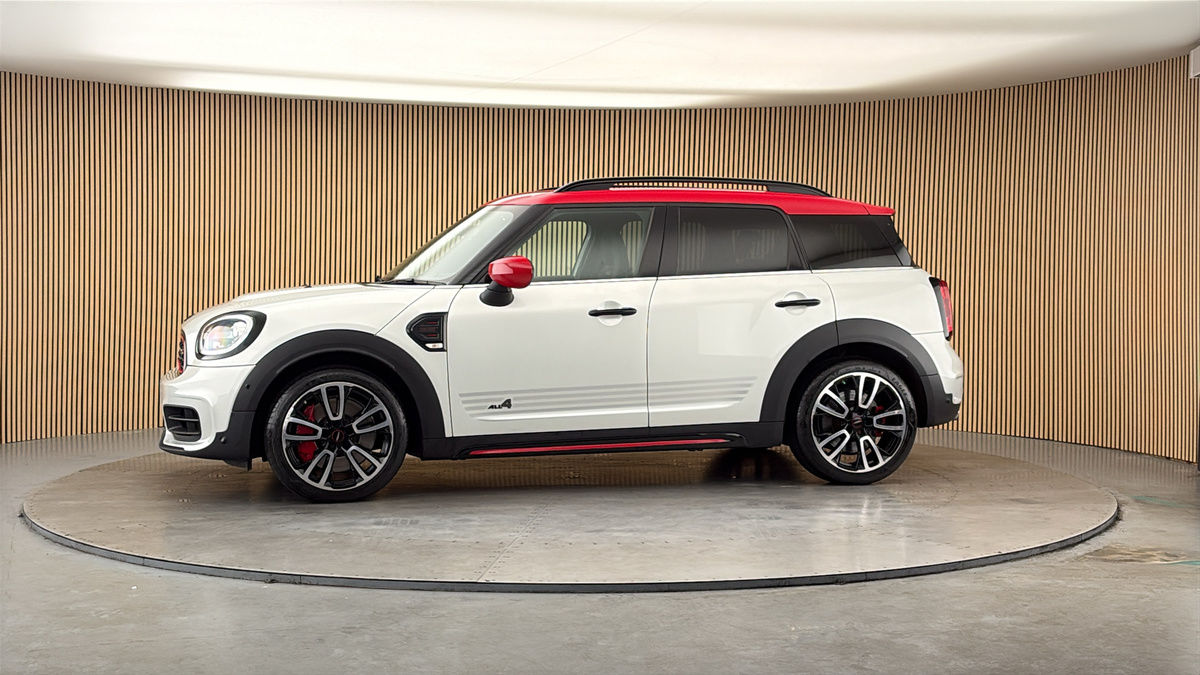 More views of MINI Countryman