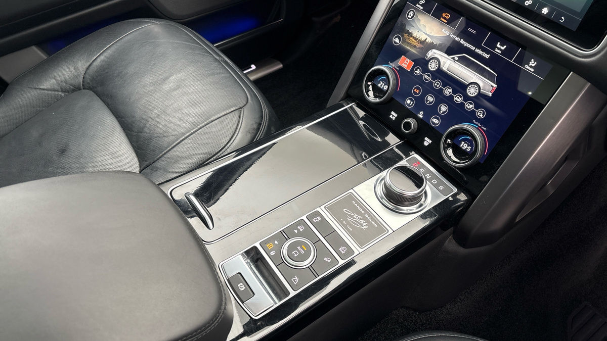 Land Rover Range Rover Image 18