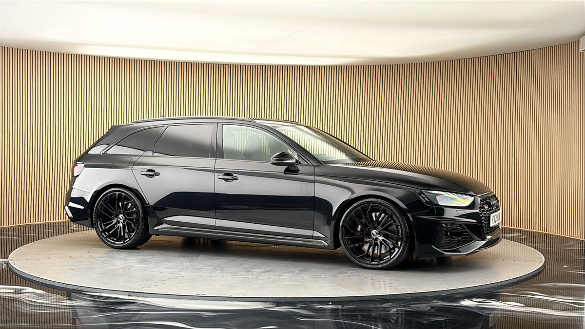 More views of Audi RS4 Avant