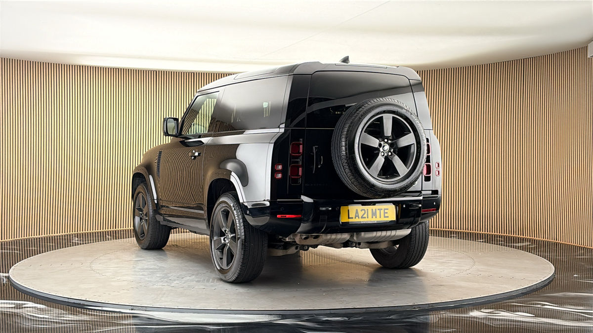 More views of Land Rover Defender 90