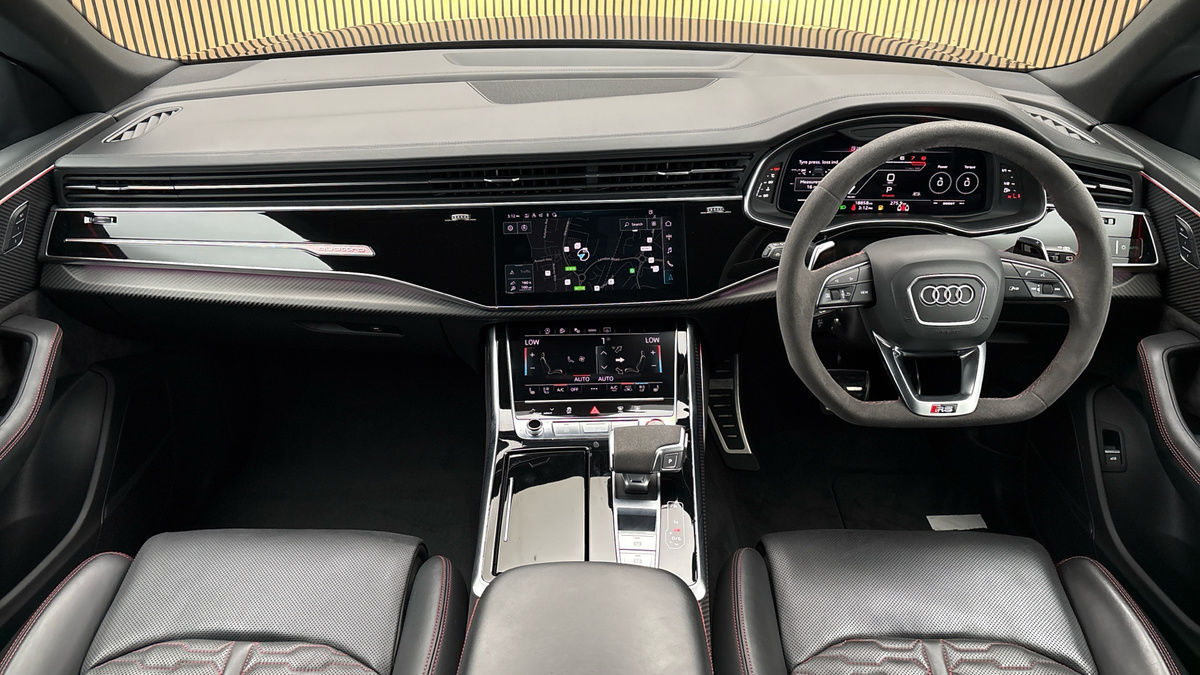 Audi RSQ8 Image 12