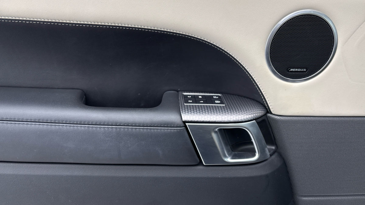 Land Rover Range Rover Sport Image 19