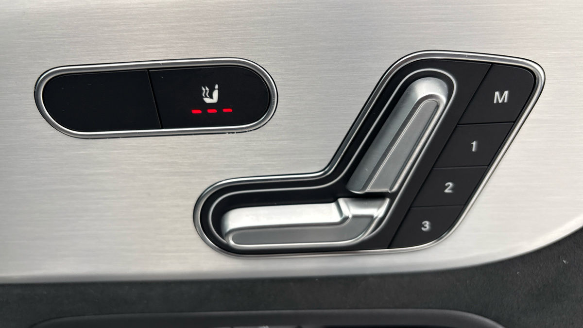 Mercedes-Benz GLA Image 29