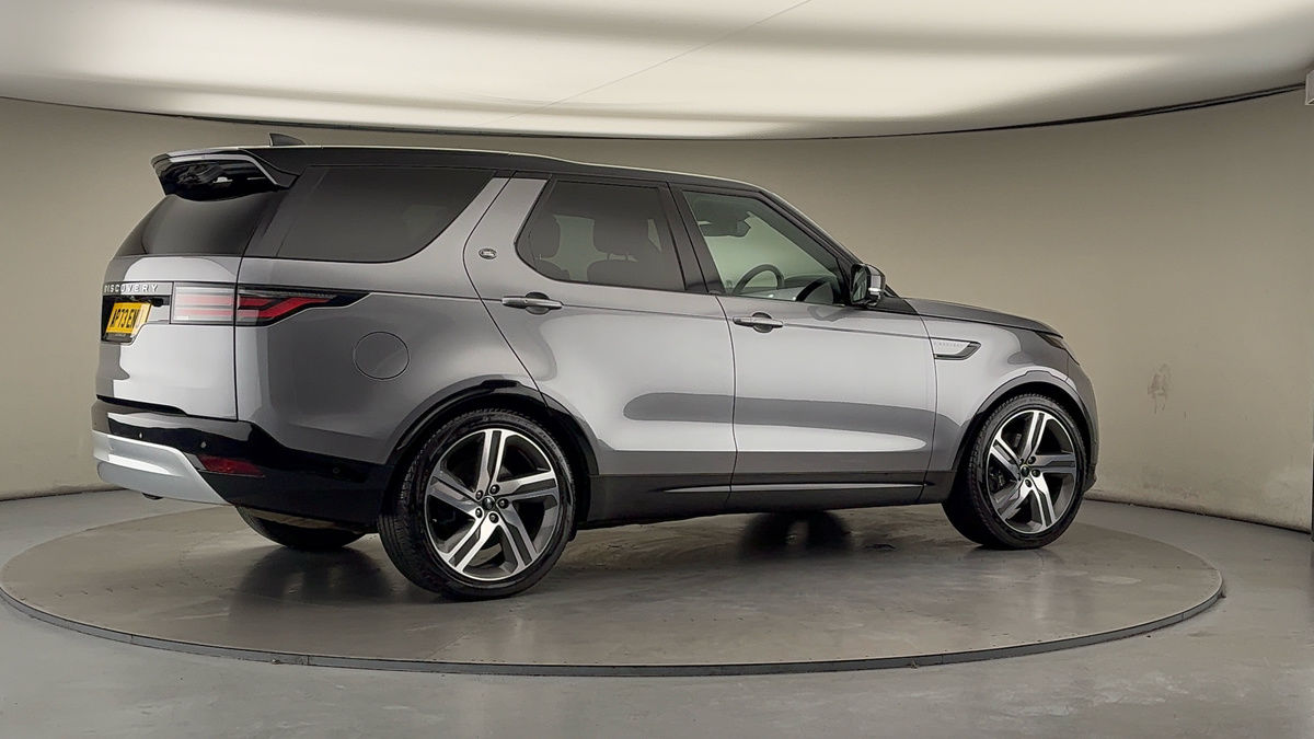 More views of Land Rover Discovery