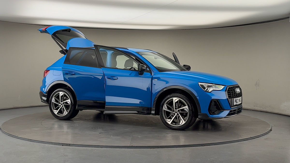 More views of Audi Q3