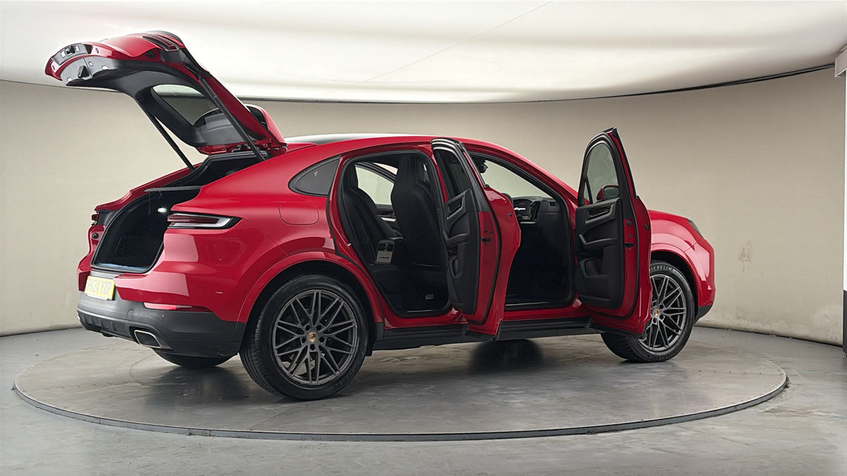 More views of Porsche Cayenne