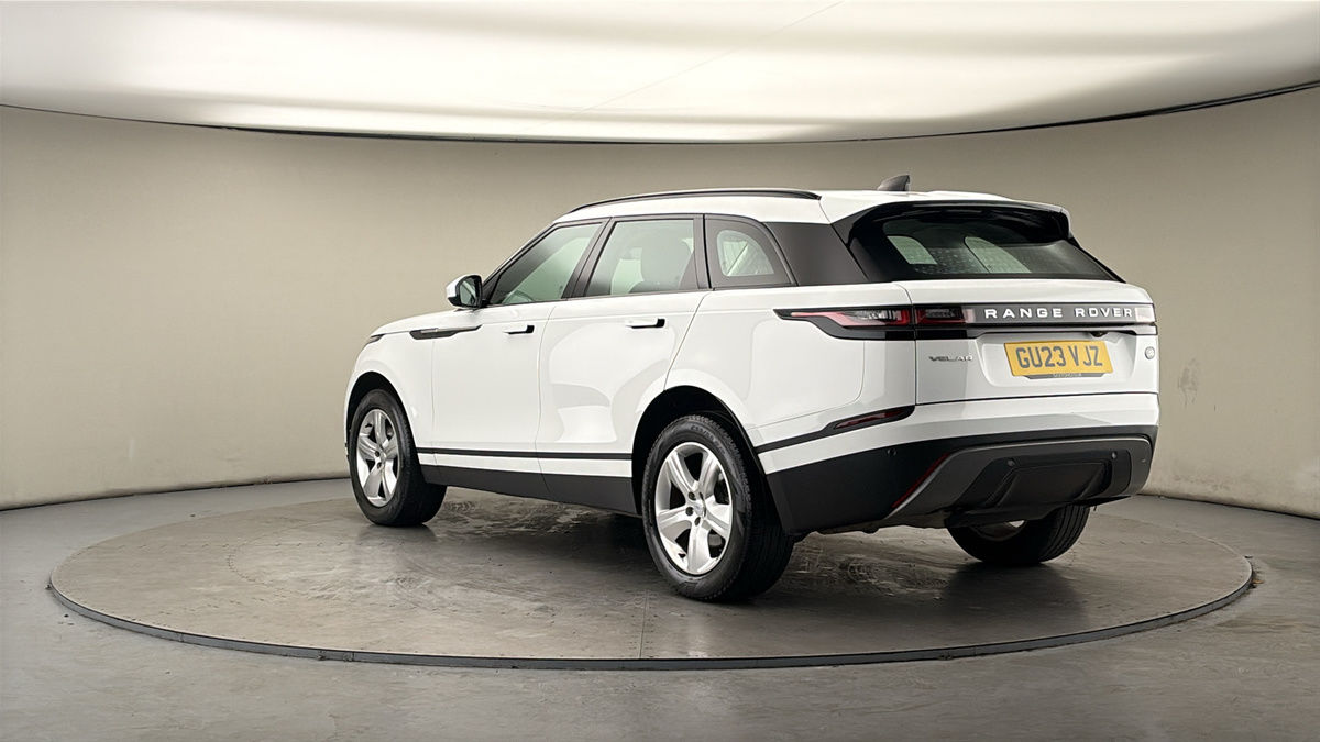 Land Rover Range Rover Velar Image 2