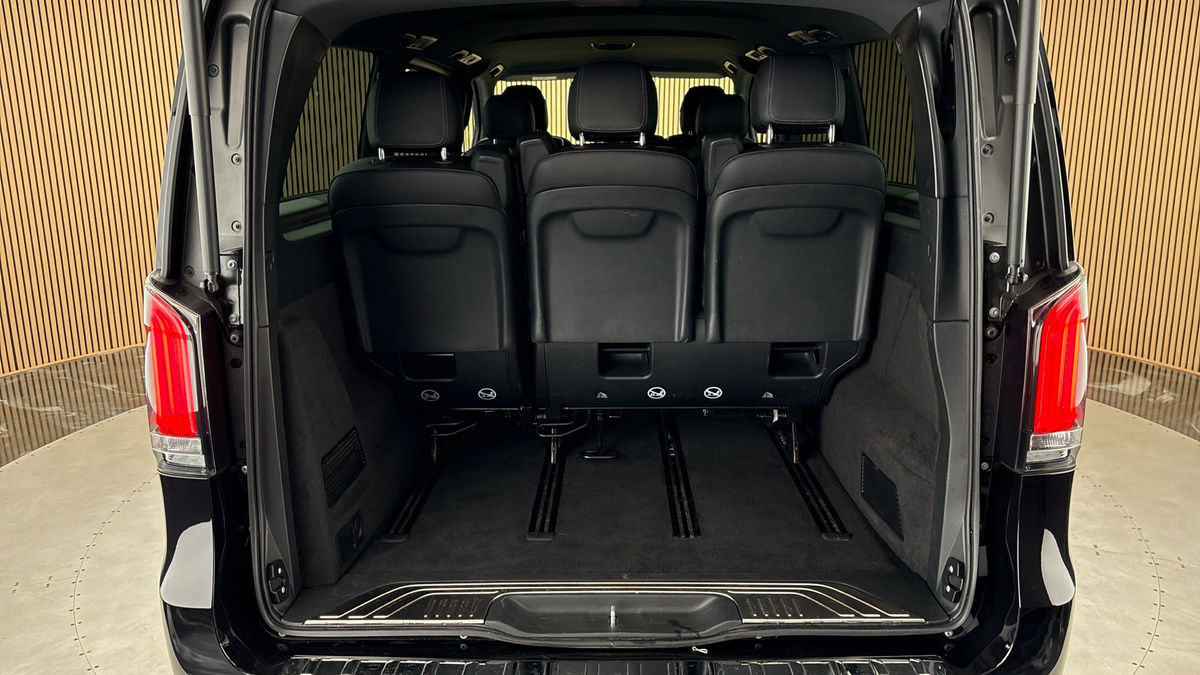 Mercedes-Benz V Class Image 11